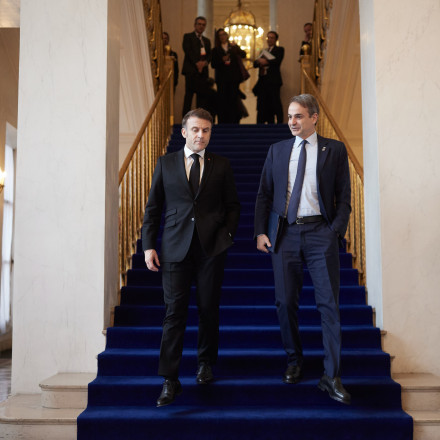 Μητσοτάκης και Μακρόν στην Κύπρο: Σήμα ισχύος στην περιοχή, μήνυμα σταθερότητας στο εσωτερικό