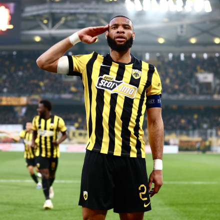 ΑΕΚ - ΑΕΛ 1-0: Μόνη πρώτη με Μουκουντί και... περιμένει το ντέρμπι (vid)