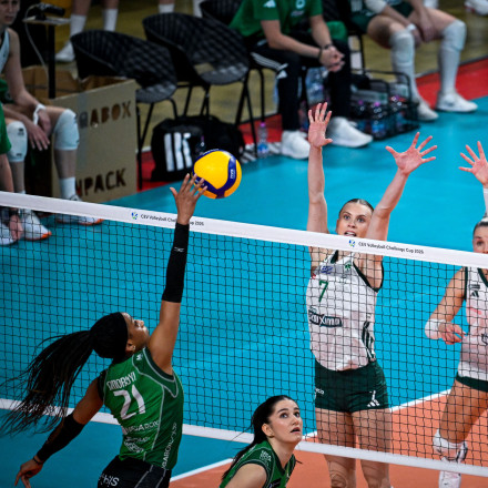 Τα κορίτσια του Παναθηναϊκού πάλεψαν, αλλά ηττήθηκαν (3-2) στον πρώτο τελικό του CEV Challenge Cup