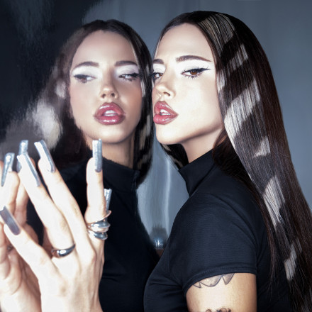 Dara: Αυτή είναι η εκρηκτική εκπρόσωπος της Βουλγαρίας στη Eurovision που βάζει φωτιά με το «Bangaranga»