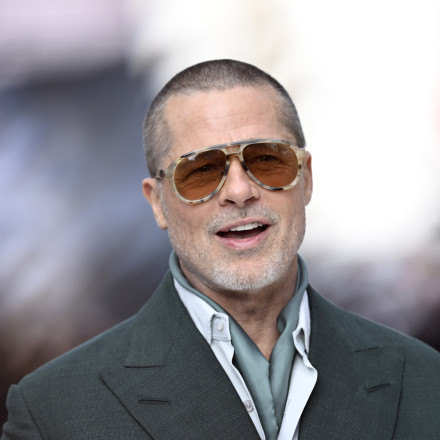 Μπραντ Πιτ: Οι αποκλειστικές φωτογραφίες του FLASH - Σκηνικό Hollywood θυμίζει η πλατεία Κοτζιά