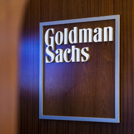 Goldman Sachs: Λιγότερο ευάλωτες οι ελληνικές τράπεζες στην γεωπολιτική κρίση