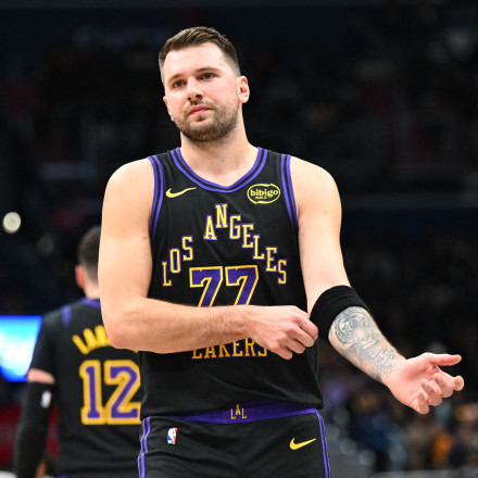 Λούκα Ντόνσιτς: Η άσεμνη χειρονομία που έκανε προς τους διαιτητές (vid)