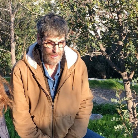 Μήνυμα απελπισίας από τον γιο του Μίκη Θεοδωράκη: Είμαι ολομόναχος, σκέφτομαι να κάνω κακό στον εαυτό μου