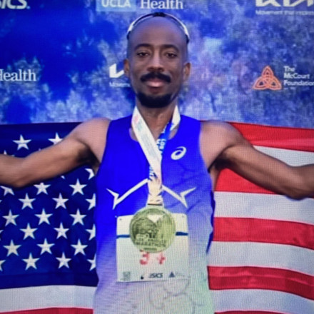 Μαραθώνιος στο Λος Άντζελες με τον νικητή να κρίνεται στο... «βλέφαρο» (vid)