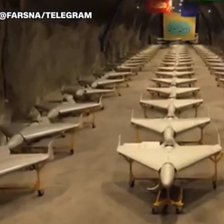 Ο «πόλεμος των φθηνών drones»: Πώς το Ιράν σπέρνει χάος στη Μέση Ανατολή με όπλα των 20.000 δολαρίων