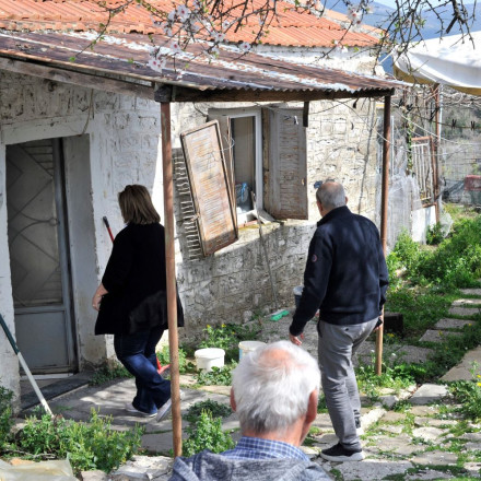 Εικόνες και βίντεο από τον ισχυρό σεισμό στη Θεσπρωτία: Ζημιές σε παλιά σπίτια και κατολισθήσεις