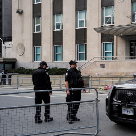 Τορόντο: Άγνωστοι άνοιξαν «πυρ» κατά του αμερικανικού προξενείου