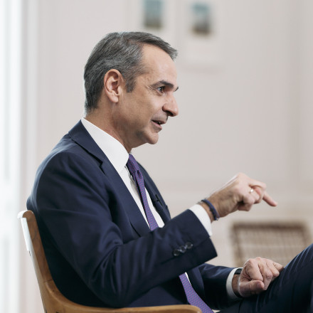 Μητσοτάκης: Διπλό «όχι» για κάλπες και ανασχηματισμό - «Ο Κάθετος Διάδρομος αναβαθμίζει την Ελλάδα»