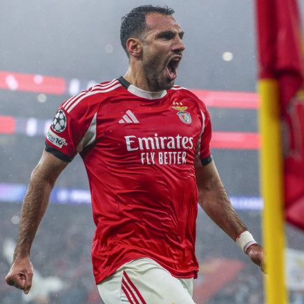 Ο λόγος που οι οπαδοί της Μπενφίκα θέλουν τον Παυλίδη εκτός ενδεκάδας