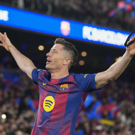 Σα το παλιό καλό κρασί: Ο Λεβαντόφσκι κατέρριψε 2+1 ρεκόρ σκοράροντας στο Champions League