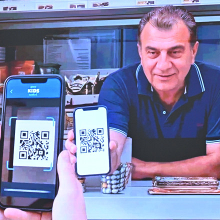 Τέλος το αλκοόλ και ο καπνός σε ανηλίκους: Το ψηφιακό «μπλόκο» και τα βαριά πρόστιμα