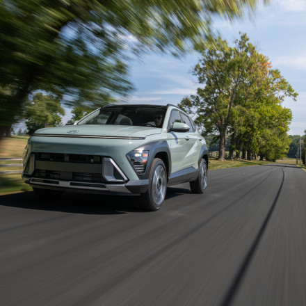 Hyundai Kona: Το SUV που επαναπροσδιορίζει το στυλ και την άνεση στην πόλη (από 22.590€)