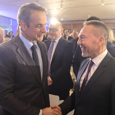 Τα «σήματα» που περιμένει το Μαξίμου πριν ανοίξει (εκ νέου) το ταμείο