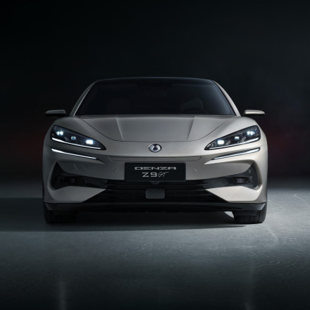 BYD: Ηλεκτροκίνηση με τις τεχνολογίες Blade Battery 2.0 και FLASH Charging