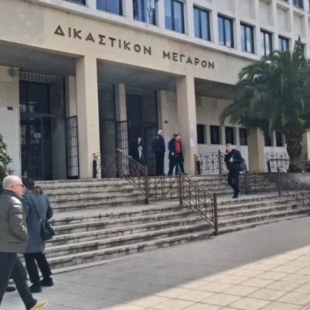 «Τρέμει» η Γη στην Ήπειρο: Μπαράζ δυνατών σεισμών - Εκκενώθηκαν τα δικαστήρια στα Ιωάννινα