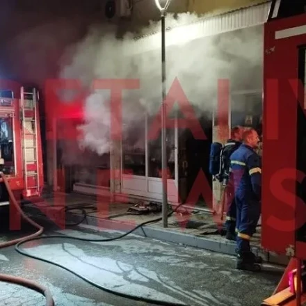 Ηράκλειο: Εμπρησμός πίσω από τη φωτιά στο κατάστημα εκκλησιαστικών ειδών - Τραυματίστηκε πυροσβέστης