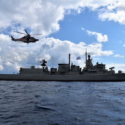 25η Μαρτίου: Οι ώρες επίσκεψης σε πολεμικά πλοία στο λιμάνι του Πειραιά