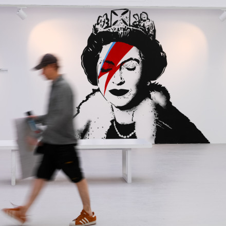 10 από τα πιο διάσημα έργα του Bansky και ο συμβολισμός τους