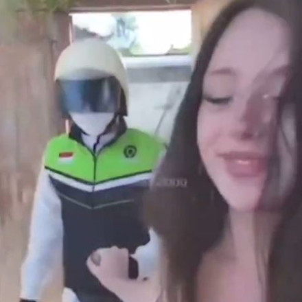 Μπαλί: Χειροπέδες σε 23χρονη Γαλλίδα Influencer τoυ Only Fans που γύρισε ταινία πορνό