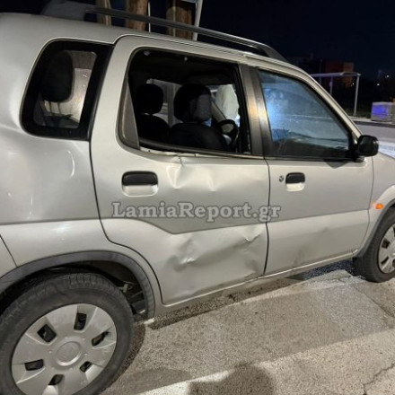 Σοβαρό τροχαίο στη Λαμία: Στο νοσοκομείο ντελιβεράς - Συγκρούστηκε με αυτοκίνητο