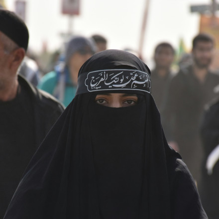 «Λίγο ξύλο δεν σκότωσε κανέναν»: Δικαστής αρνήθηκε διαζύγιο σε γυναίκα που κακοποιούσε ο σύζυγός της