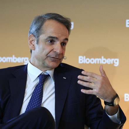 Μητσοτάκης στο συνέδριο του Bloomberg: Η Ελλάδα μέχρι στιγμής δεν έχει δει τις επιπτώσεις της κρίσης