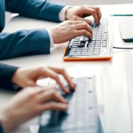 Δημόσιο 2026: Τεχνητή Νοημοσύνη και Cloud βάζουν «τέλος» στην ταλαιπωρία των πολιτών