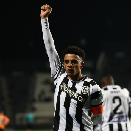 Ο ΠΑΟΚ λέει «όχι» στον ρατσισμό με μια συμβολική φωτογραφία και ένα πολύ εύστοχο μήνυμα