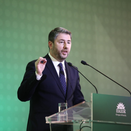 ΠΑΣΟΚ: Αλλάζει καταστατικό και μετατρέπεται σε «ενιαίο φορέα» με το βλέμμα στο μπόνους