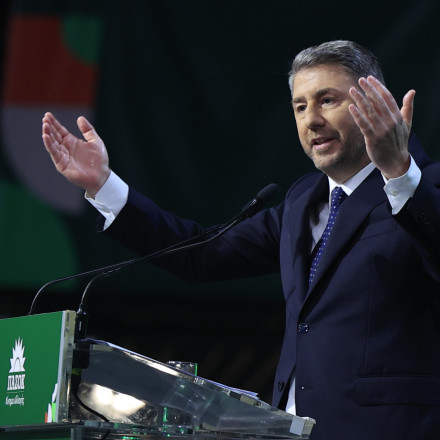 Ανδρουλάκης στο συνέδριο ΠΑΣΟΚ: «Εκτός πραγματικότητας η συνεργασία με όσους πήγαν να με εξοντώσουν»