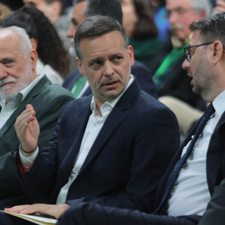 O διάλογος Ανδρουλάκη - Δούκα για τα «μάτια» της Άννας και η σφήνα Χρηστίδη για τα νότια