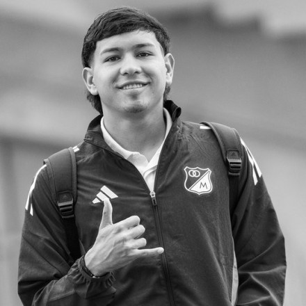 Βαρύ πένθος στην Κολομβία: Έχασε την ζωή του 18χρονος ποδοσφαιριστής - Είχε καταρρεύσει στο γήπεδο