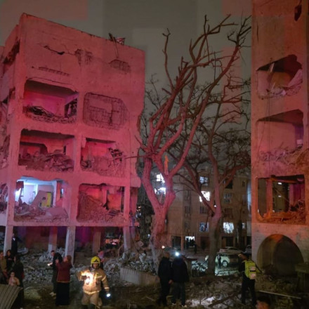 Νέα πυραυλική επίθεση του Ιράν κατά πόλης στο νότιο Ισραήλ με δεκάδες τραυματίες