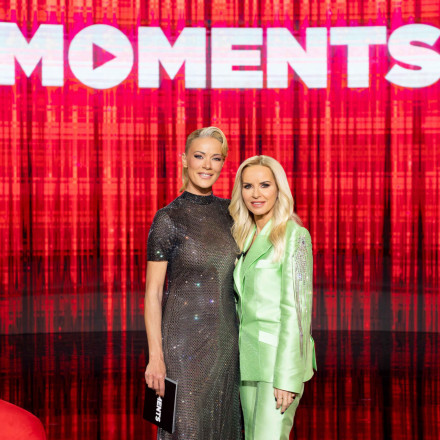 «Moments»: Η Ζέτα Μακρυπούλια υποδέχεται τη Μαρία Μπεκατώρου - Backstage video
