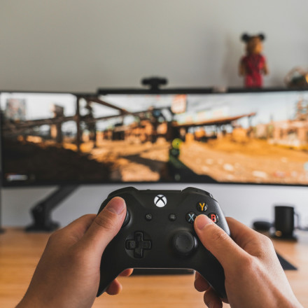 Το gaming πριν τον ύπνο κάνει καλό στον εγκέφαλο, σύμφωνα με νέα μελέτη