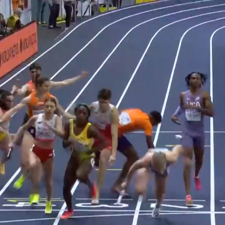 Παγκόσμιο Πρωτάθλημα κλειστού στίβου: Τρομερή «καραμπόλα» στον τελικό της σκυταλοδρομίας