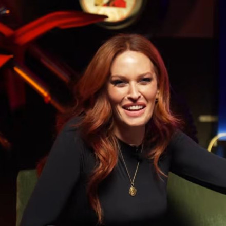 Σίσσυ Χρηστίδου: «Έχω λίγο στο DNA το πιο κατινέ, αλλά δεν έχω εμβαθύνει στην κατινιά μου»