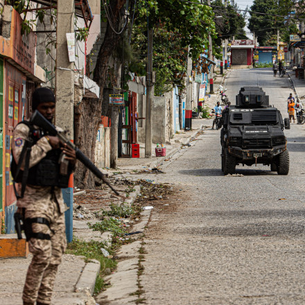 Αϊτή: Μακελειό με πάνω από 70 νεκρούς από την επίθεση της συμμορίας «Gran Grif»