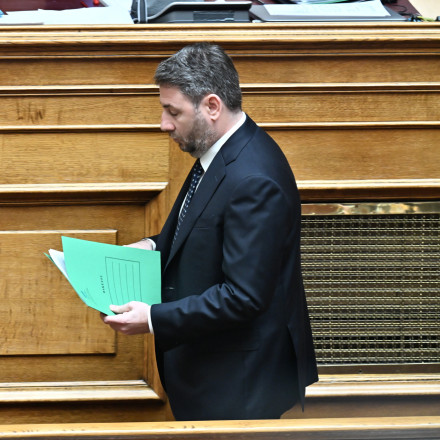 Ο Ιάπωνας συγγραφέας, ο Ανδρουλάκης και ο Μητσοτάκης