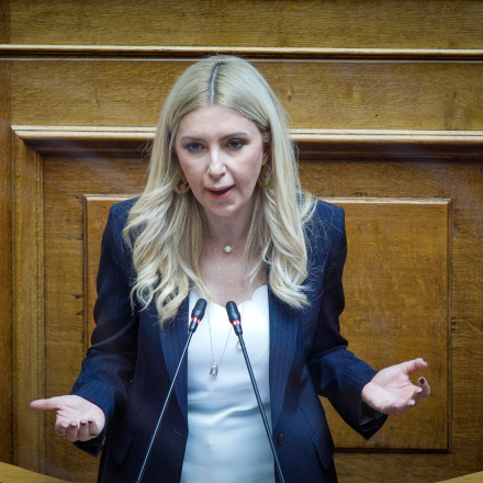 «Δεν φοβήθηκα ποτέ»: Η πρώτη αντίδραση της Φωτεινής Αραμπατζή στο τηλεφώνημα για βόμβα