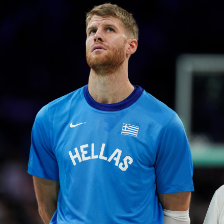 «Πόλεμος» των «αιωνίων»: Η ΚΑΕ Παναθηναϊκός AKTOR θέλει να «αποκαθηλώσει» τον «Έλληνα» Γουόκαπ