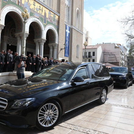 Μαρινέλλα: Ο τελευταίος αποχαιρετισμός στο Νεκροταφείο Κηφισιάς με αγαπημένα τραγούδια