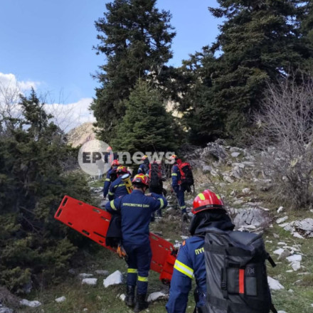 Απεγκλωβίστηκε με τραύματα ο 56χρονος ορειβάτης - Διακομίστηκε με ελικόπτερο στο Ρίο