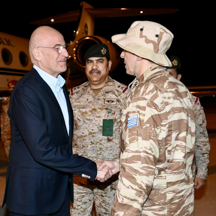 Την ελληνική συστοιχία Patriot στη Σαουδική Αραβία επισκέφθηκε ο Νίκος Δένδιας