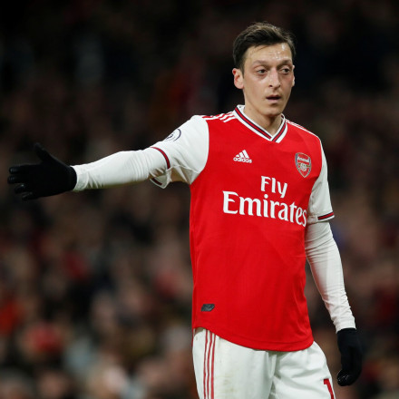 Μεσούτ Οζίλ: Η πλουσιοπάροχη βίλα των 7 εκατομμυρίων λιρών και ο... γείτονας