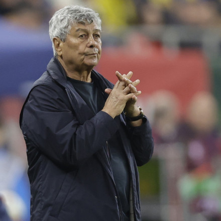 Λαϊκό προσκύνημα για τη σορό του Μιρτσέα Λουτσέσκου - Η προφητική ατάκα του για τον θάνατο