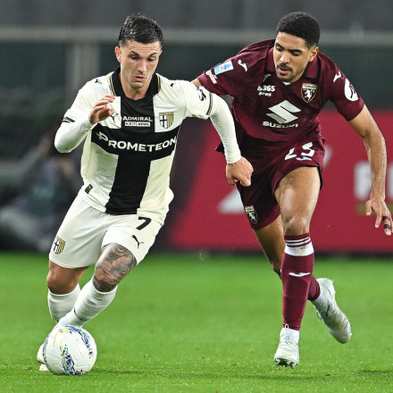 Γκάμπριελ Στρεφέτσα: Σκόραρε με μαγικό πλασέ σε 33’’ κόντρα στη Νάπολι με τη φανέλα της Πάρμα