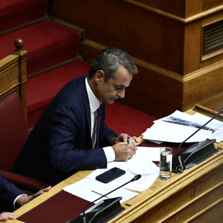 Εισήγηση στον Μητσοτάκη να πατήσει στη Βουλή το κουμπί των εκλογών