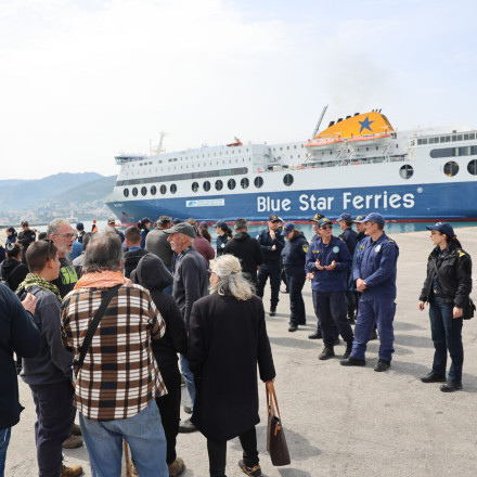 Μυτιλήνη: Παραμένει αποκλεισμένο το λιμάνι από κτηνοτρόφους- Κανένα δρομολόγιο μέχρι 22 Απριλίου